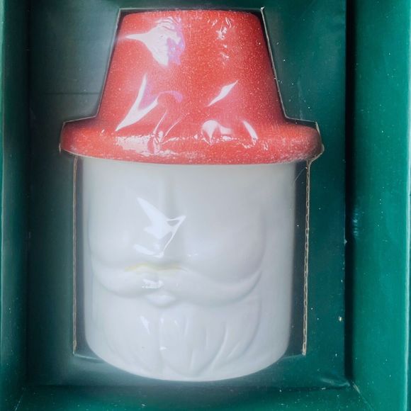 PADDYWAX Mr. Kringle, Persona Collection Scented Candle, 4-Ounce, (Balsam + Fir) - Picture 3 of 9